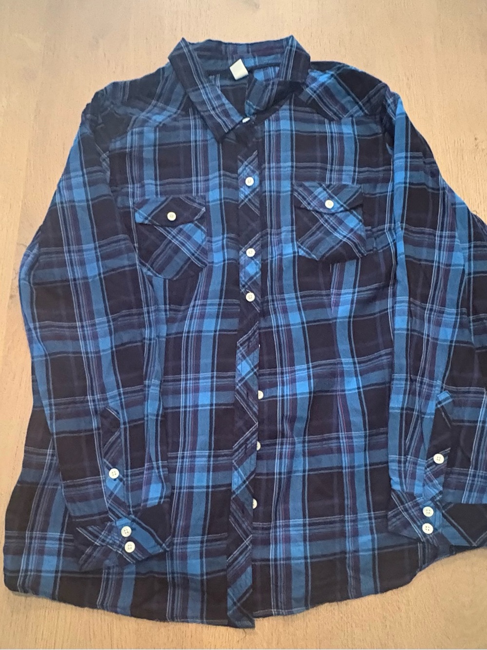 Torrid Navy and Blue Plaid Button-Down Shirt Size 3